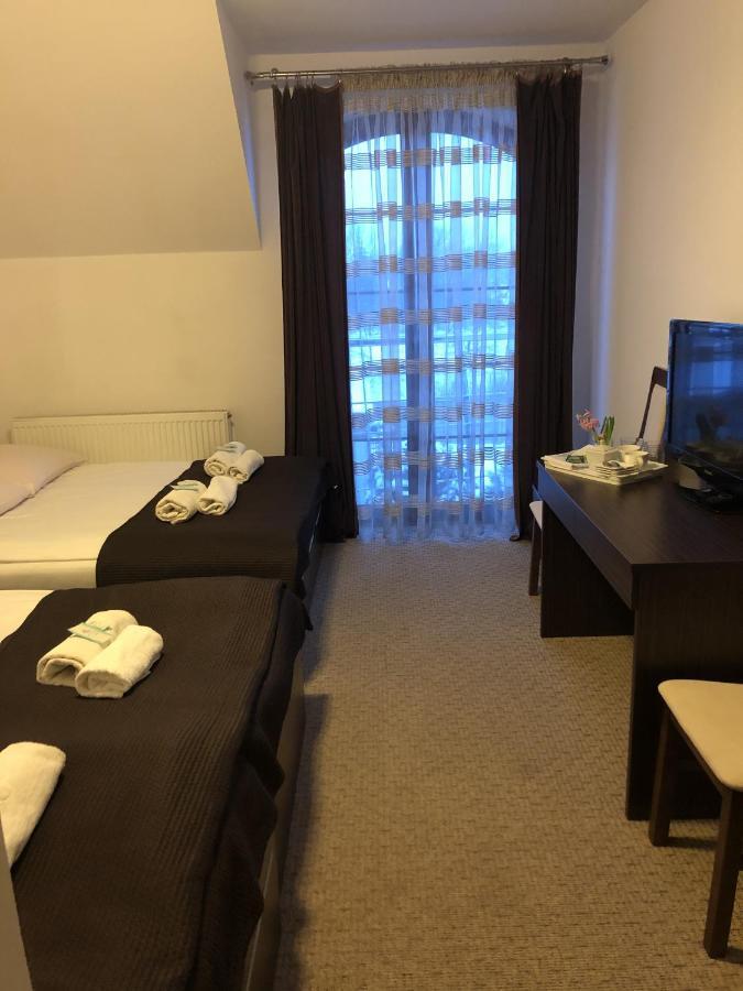 Rezydencja Szmaragdowy Ogrod Hotel Konstantynów Łódzki Екстериор снимка