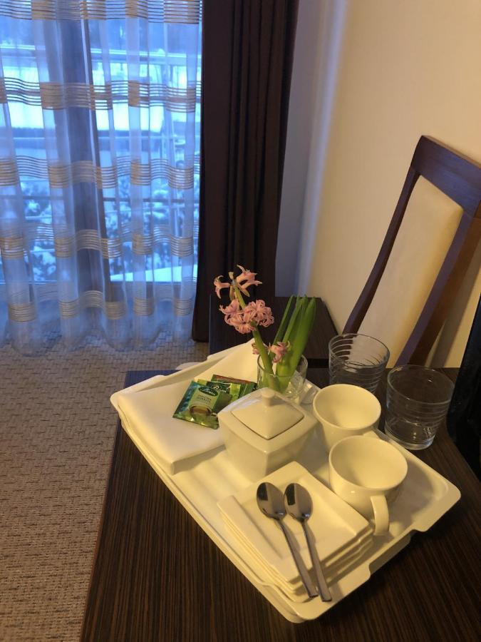 Rezydencja Szmaragdowy Ogrod Hotel Konstantynów Łódzki Екстериор снимка