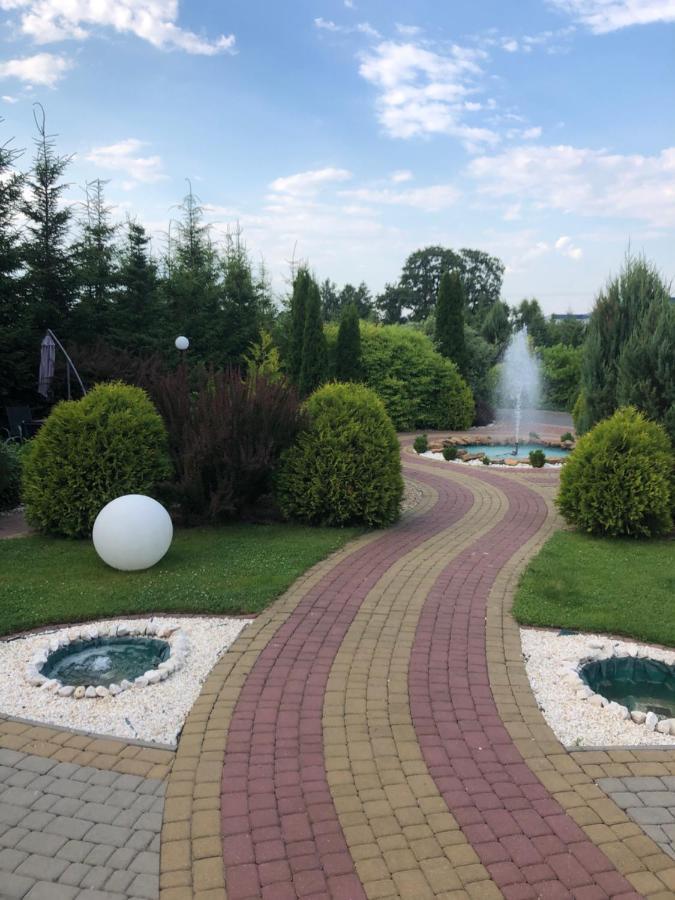 Rezydencja Szmaragdowy Ogrod Hotel Konstantynów Łódzki Екстериор снимка